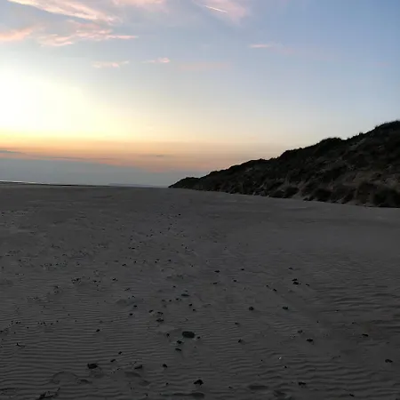 Terrain De Atypique Manche Surville - Campsite