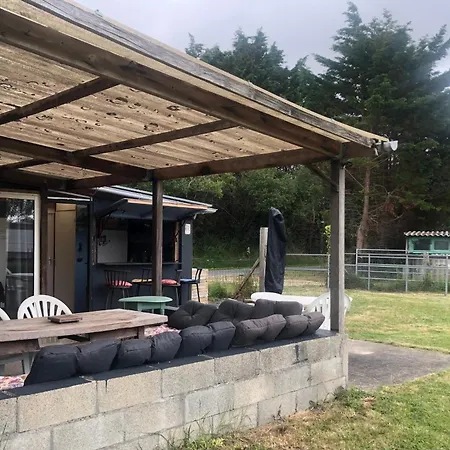 مكان تخييم Mobil-home Atypique Sur Terrain Prive Manche - *