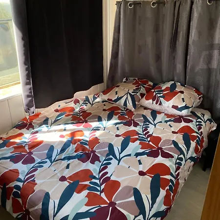 Campsite Mobil-home Atypique Sur Terrain Prive Manche - Surville (Manche)