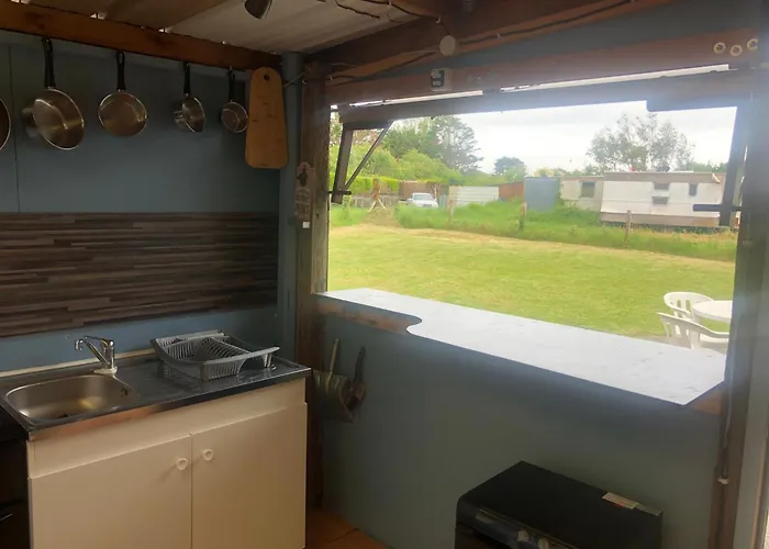 Parque de Campismo Mobil-home Atypique Manche - *